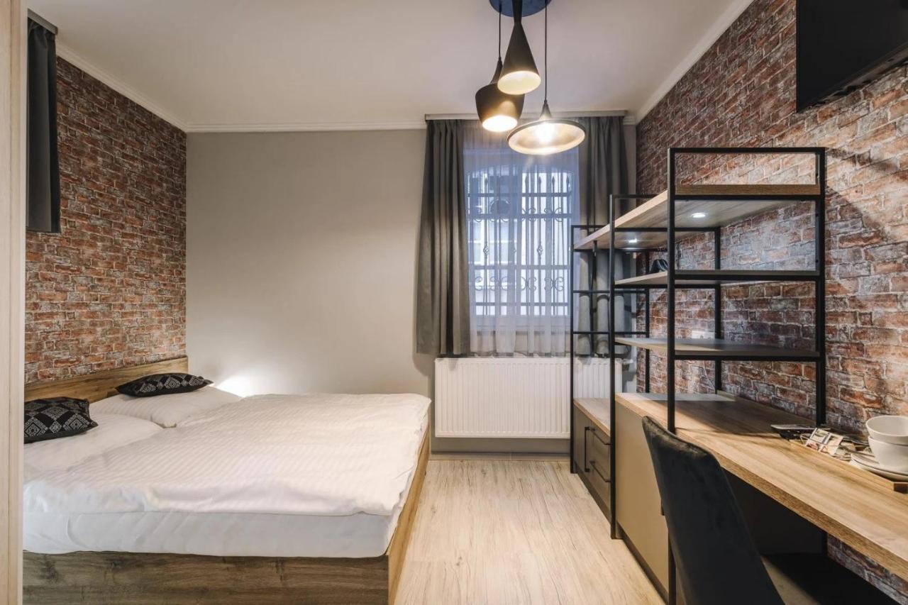Apartmanhaz Soho غيور المظهر الخارجي الصورة