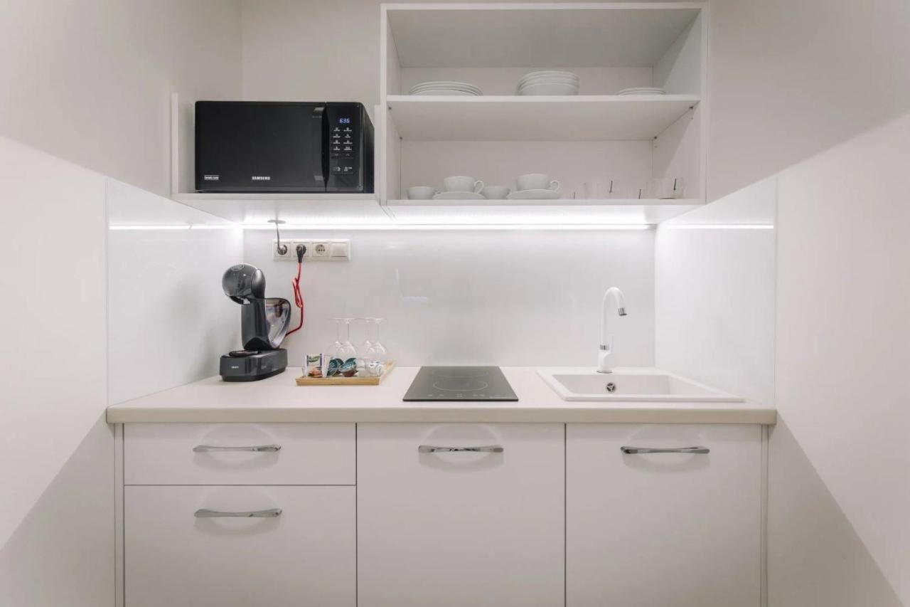 Apartmanhaz Soho غيور المظهر الخارجي الصورة