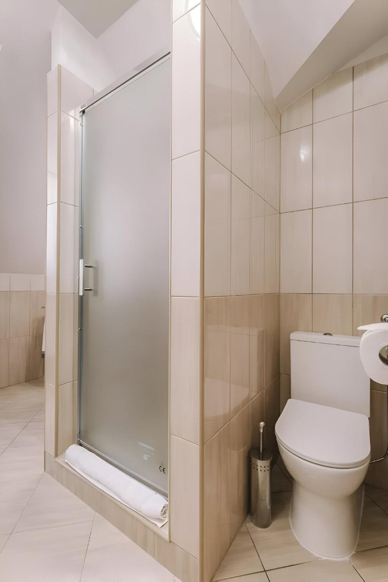Apartmanhaz Soho غيور المظهر الخارجي الصورة