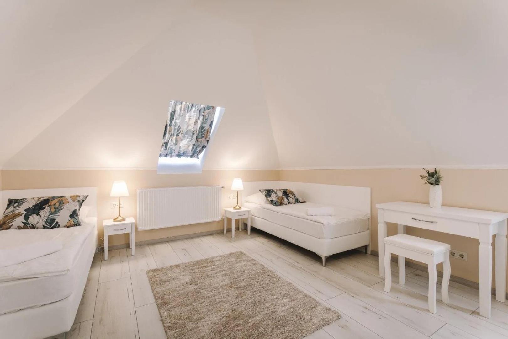 Apartmanhaz Soho غيور المظهر الخارجي الصورة